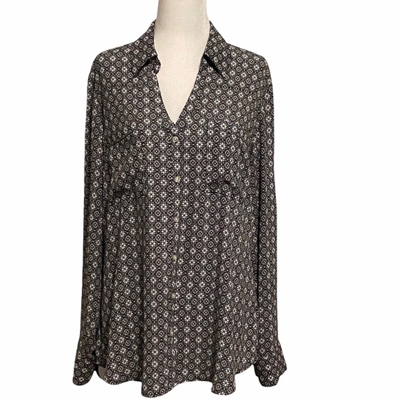 EXPRESS Button Down Blouse Black White Size Lrg - Picture 1 of 7